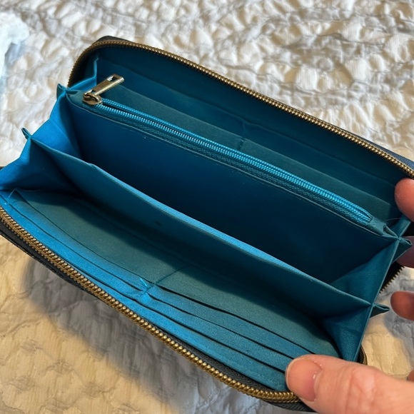 Travelon wallet. Black and gray with a teal interior. Lots of pockets, zipper. - Picture 4 of 5